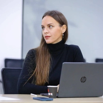 Zana Zllanoga